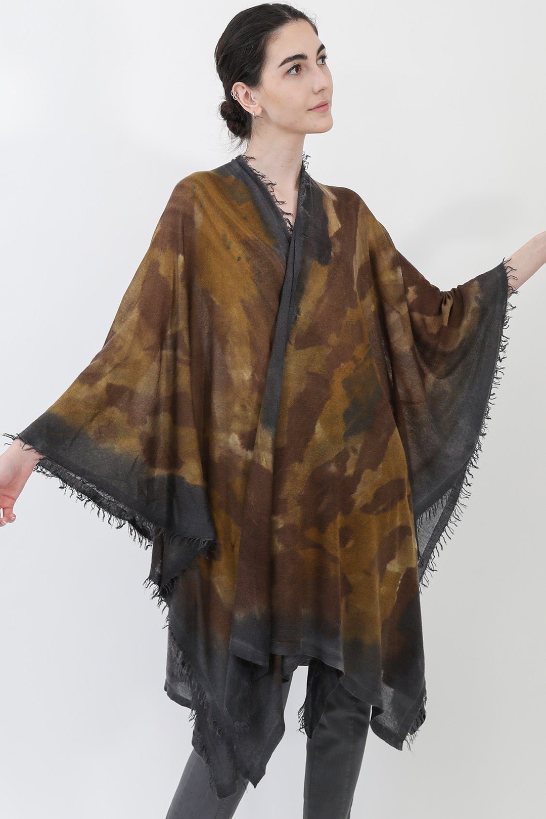 ROSELLA HANDPAINTED CASHMERE CARDIGAN IN OKRA CHARCOAL - Jarbo