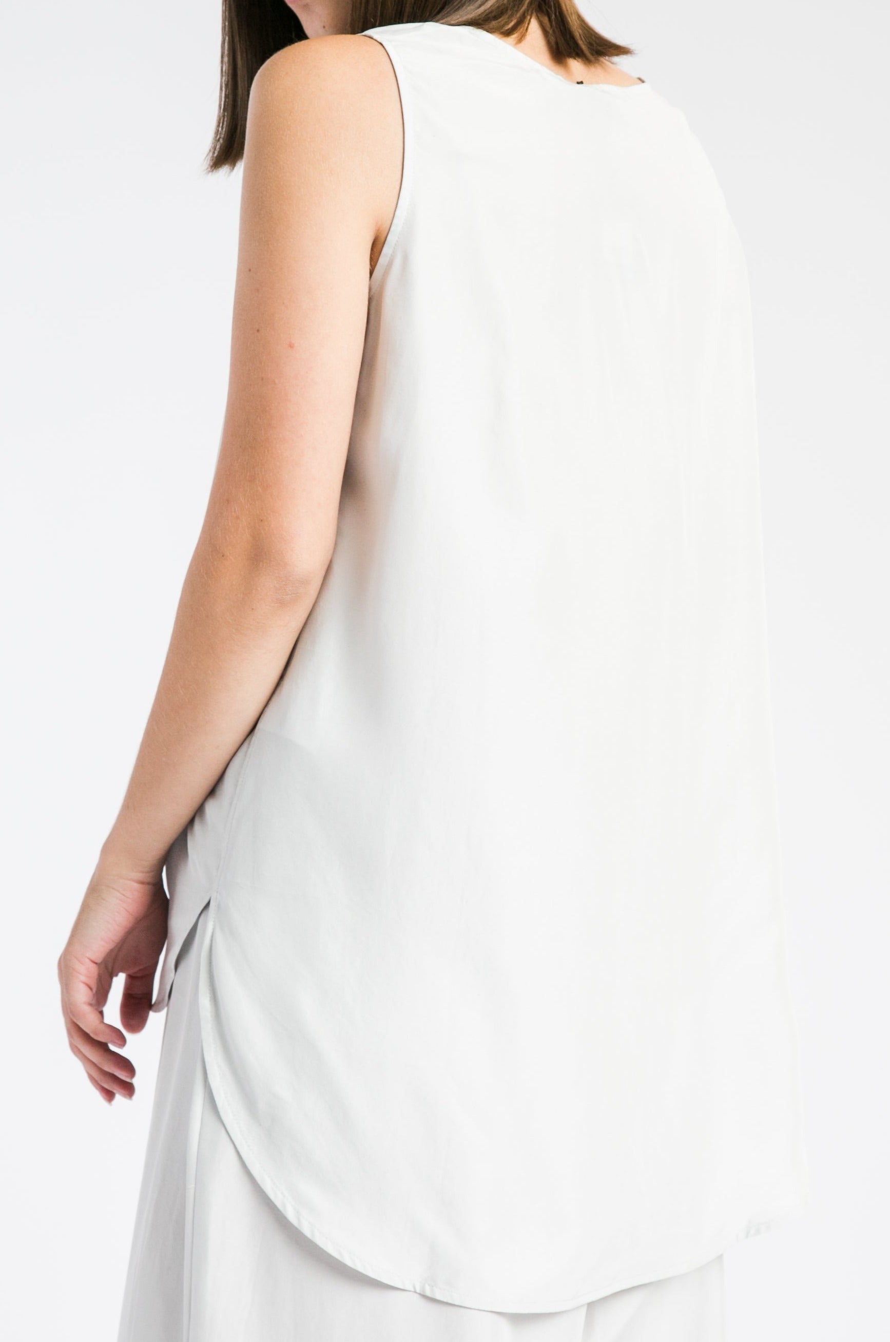 ROUND HEM TANK IN SILK - Jarbo