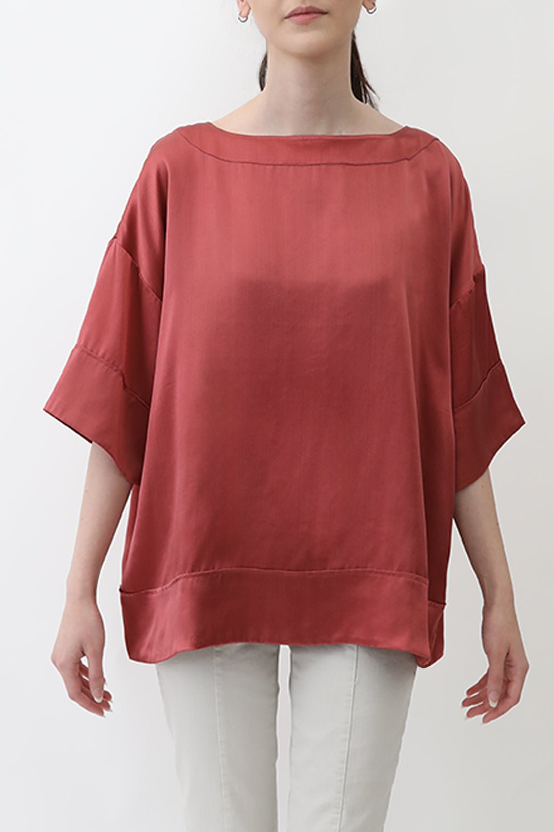 SHELLA SHORT SLEEVE BLOUSE IN SILK CHARMEUSE - Jarbo