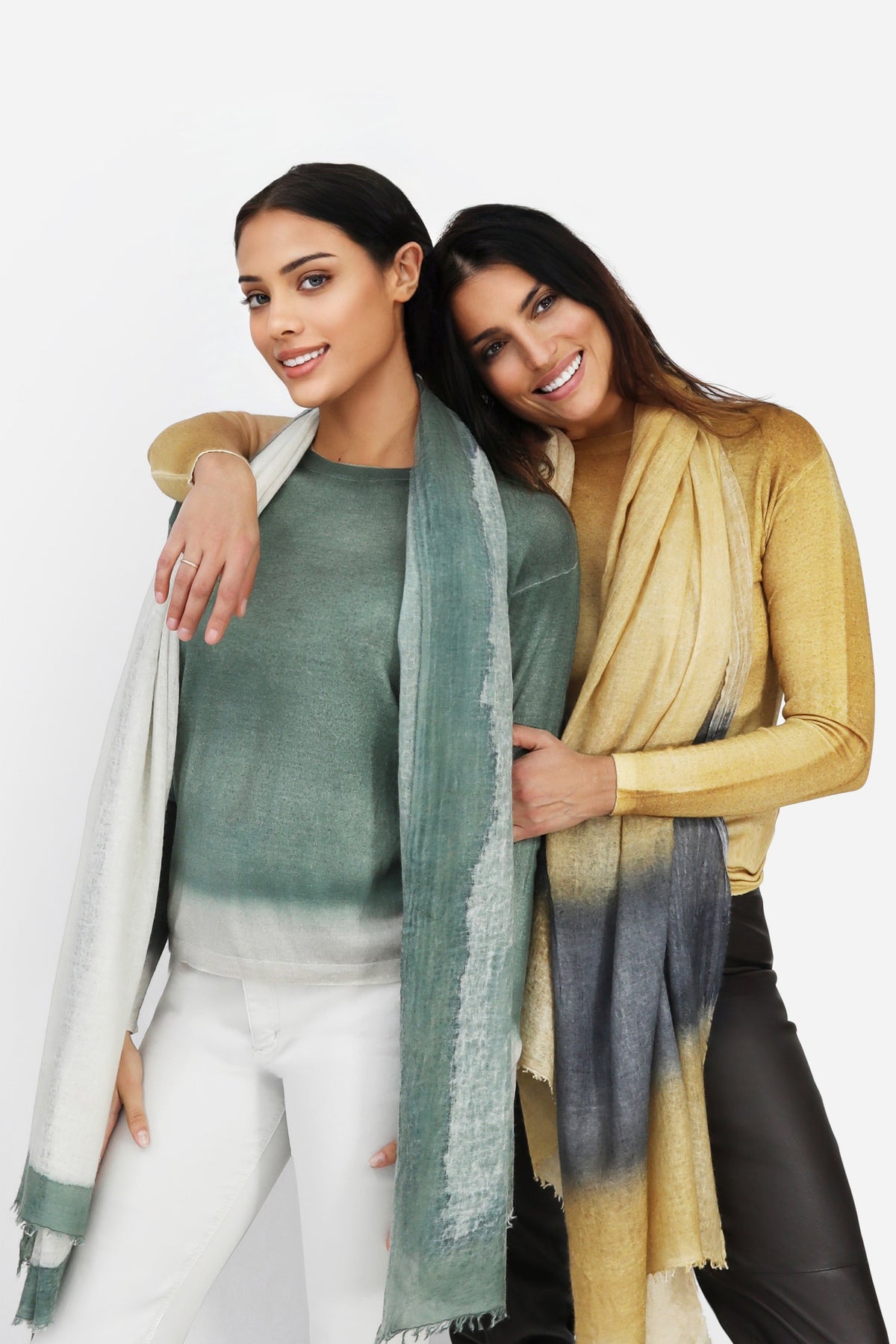 SHILOH CREW IN HAND-DYED CASHMERE FERN BUFF BEIGE STRIPE - Jarbo