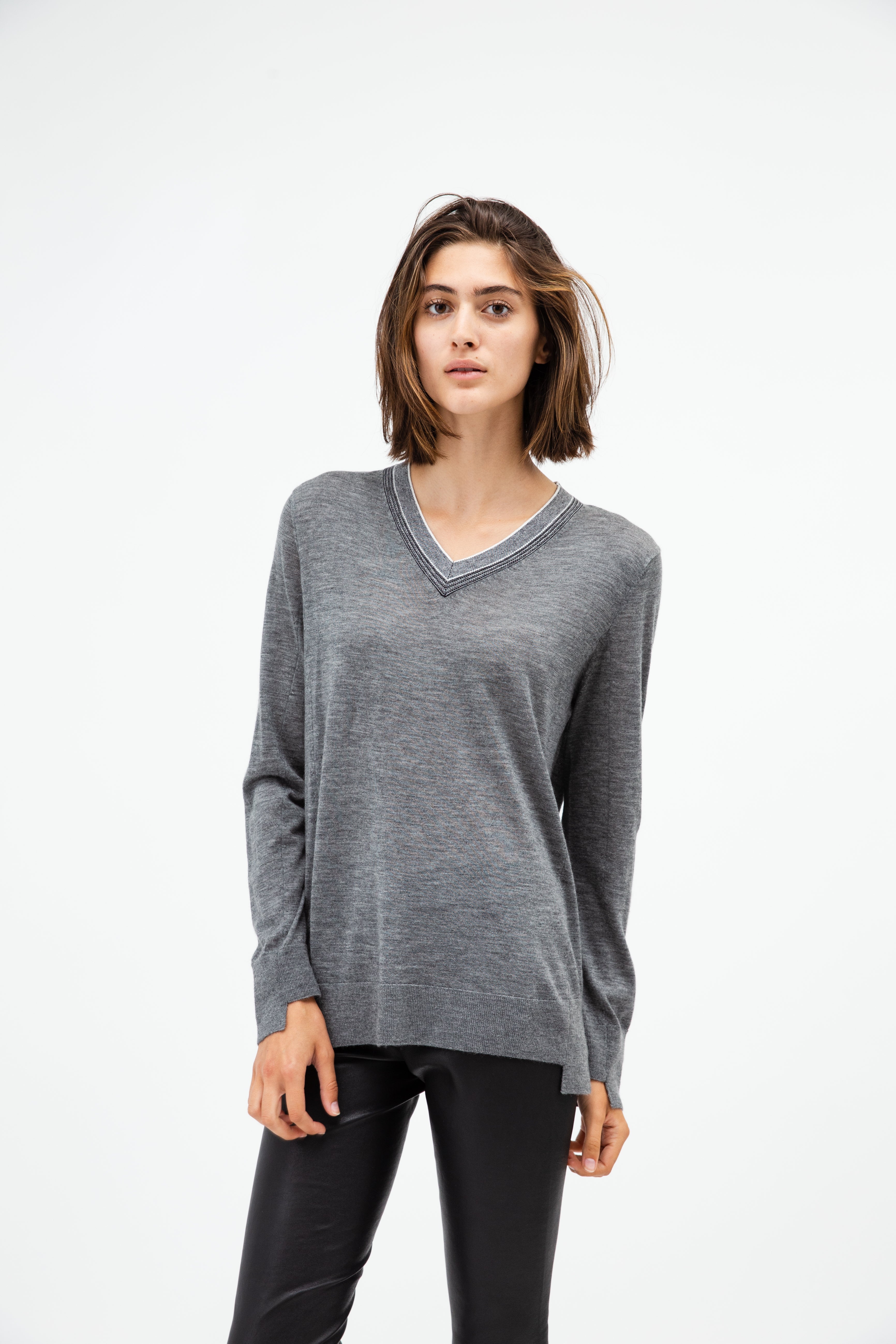 V-NECK PIQUE TRIM IN FINE GAUGE CASHMERE - Jarbo
