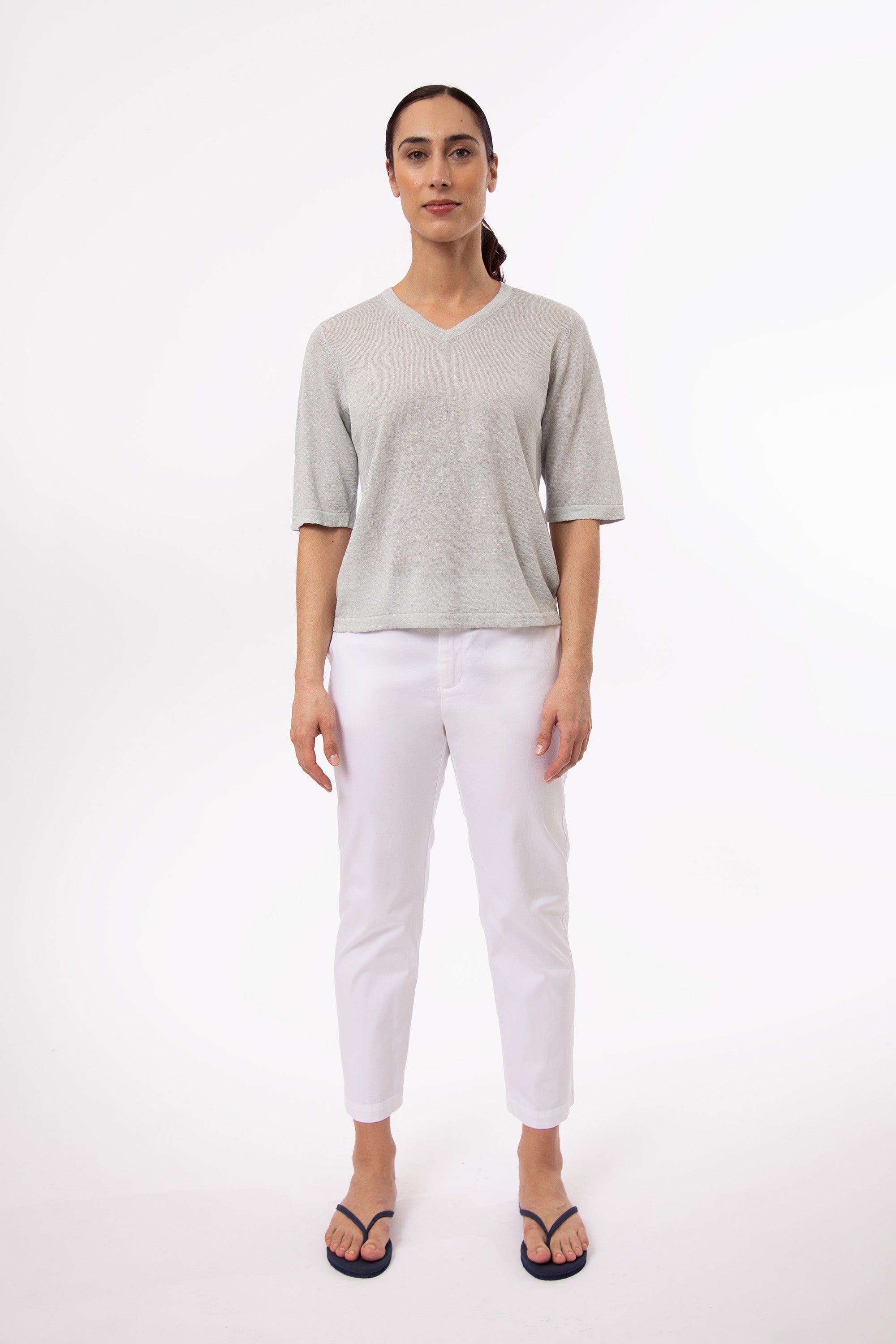 VERO V-NECK IN FINE GAUGE ITALIAN LINEN KNIT - Jarbo