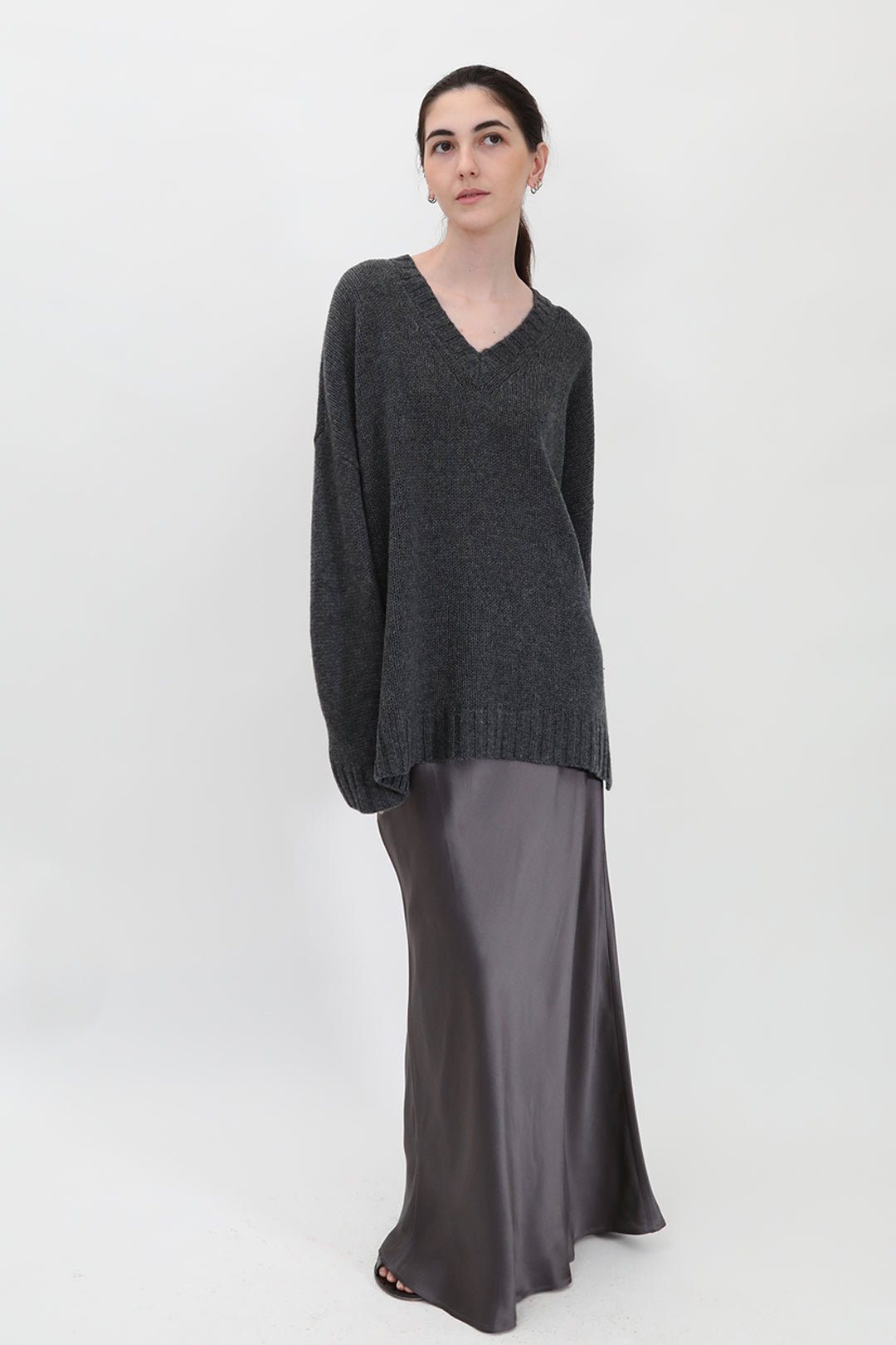 VIENNA V - NECK SWEATER IN CASHMERE BLEND - Jarbo