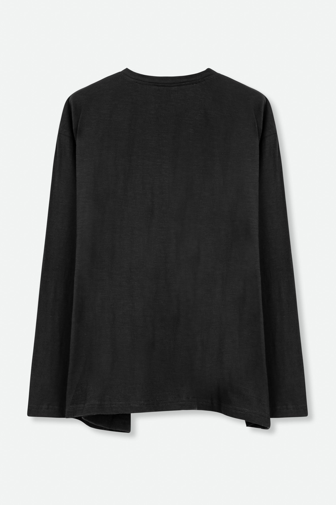 ESSENTIAL V-NECK LONG SLEEVE IN SLUB COTTON