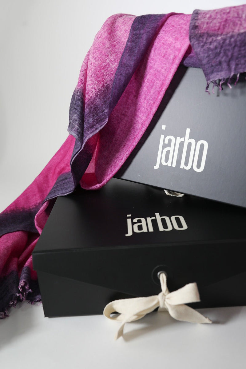 Gift Wrap - Jarbo