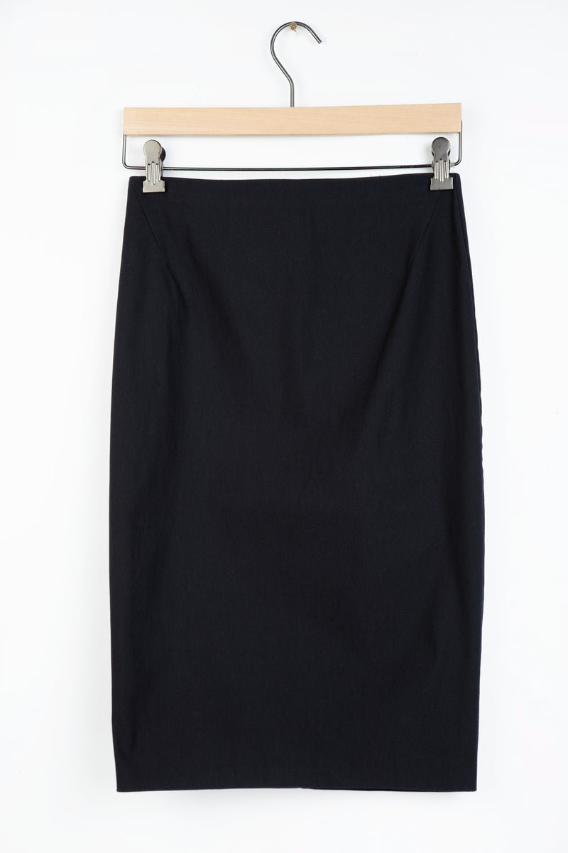 PENCIL SKIRT IN TECHINICAL STRETCH