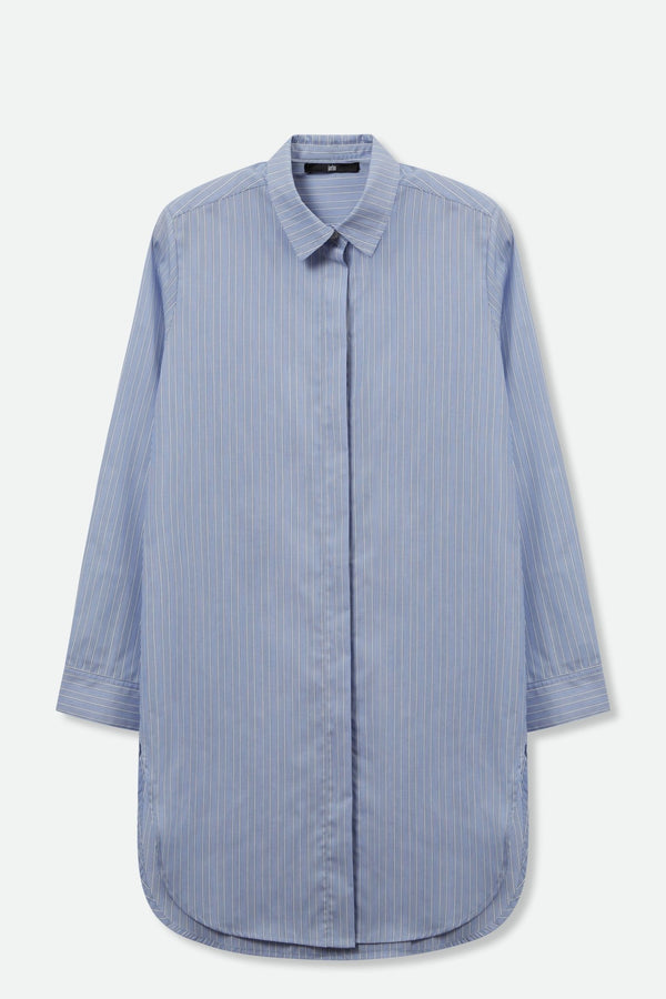 PERFECT SHIRT WITH A LENGTHENED HEM IN ITALIAN COTTON IN THIN BLUE STRIPES - Jarbo